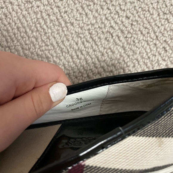 Burberry Patent/Canvas Flats - Picture 6 of 7